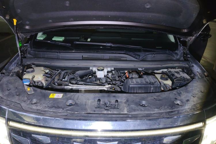 Used JAC Refine RF8 PHEV 2024 Zhiling Edition 1.5T 150KM Flagship Model – Lithium Iron Phosphate Engine Bay