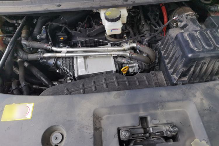 Used JAC Refine RF8 PHEV 2024 Zhiling Edition 1.5T 150KM Flagship Model – Lithium Iron Phosphate Engine Bay
