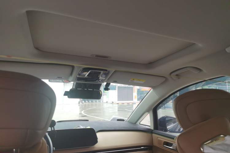 Used JAC Refine RF8 PHEV 2024 Zhiling Edition 1.5T 150KM Flagship Model – Lithium Iron Phosphate Headliner