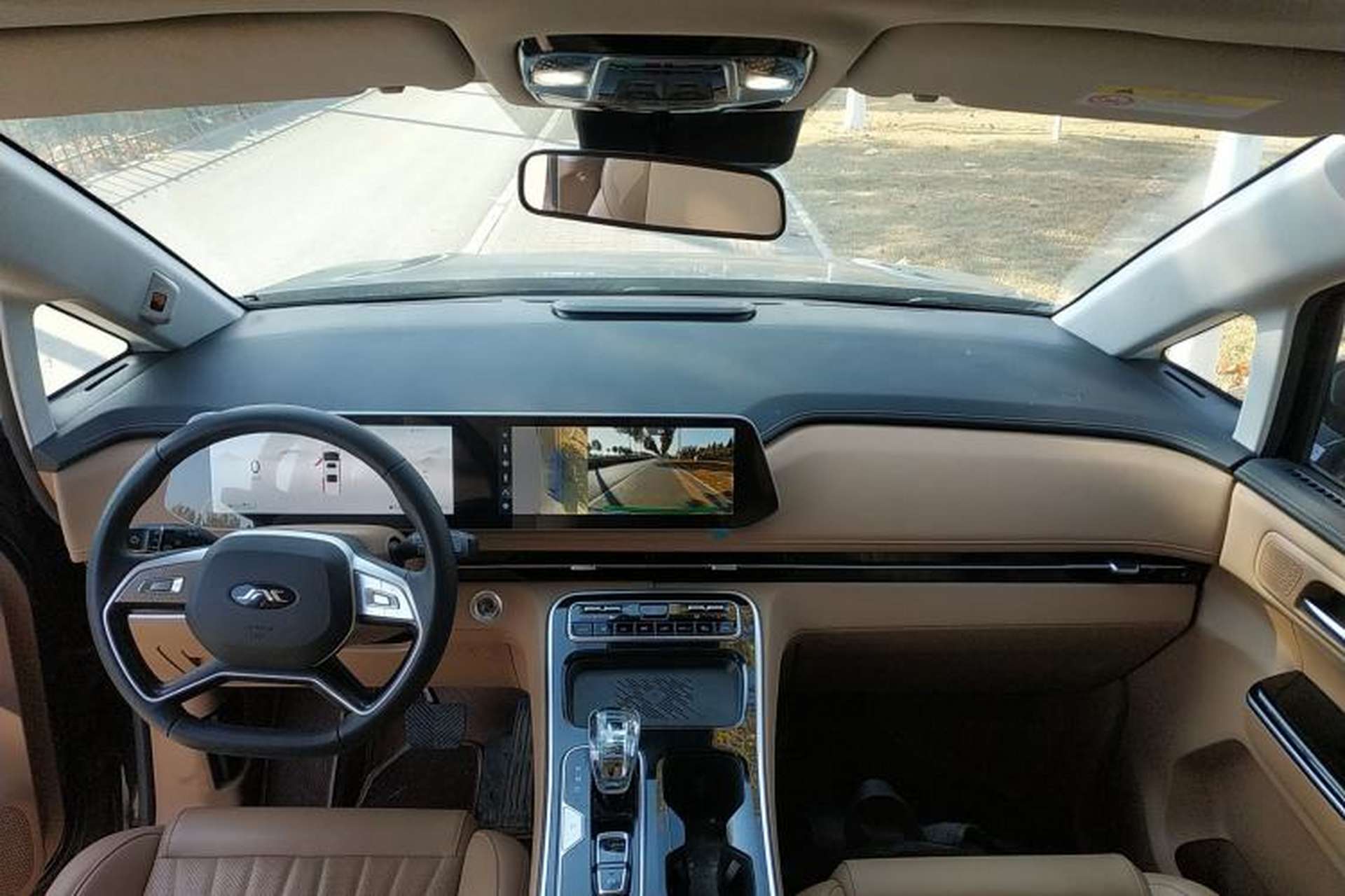 Used JAC Refine RF8 PHEV 2024 Zhiling Edition 1.5T 150KM Glory Model Lithium Iron Phosphate Interior 2