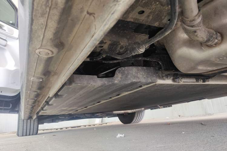 Used JAC Refine RF8 PHEV 2024 Zhiling Edition 1.5T 150KM Flagship Model – Lithium Iron Phosphate Left Side Sill