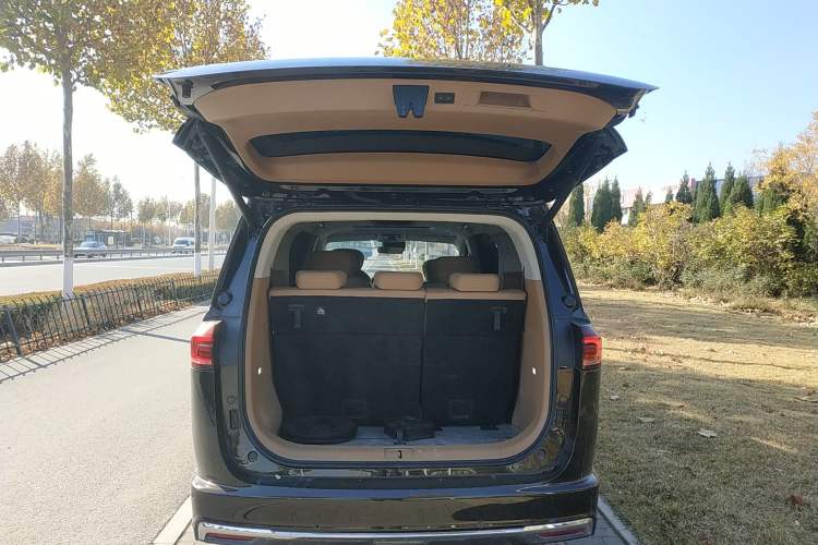 Used JAC Refine RF8 PHEV 2024 Zhiling Edition 1.5T 150KM Glory Model Lithium Iron Phosphate Trunk