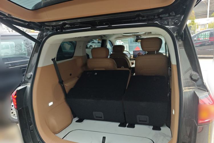 Used JAC Refine RF8 PHEV 2024 Hongmeng Edition 1.5T 150KM Flagship Model – Lithium Iron Phosphate Trunk