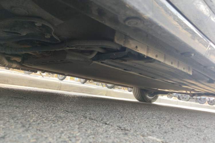 Used JAC Refine RF8 PHEV 2024 Zhiling Edition 1.5T 150KM Flagship Model – Lithium Iron Phosphate Chassis Front Left