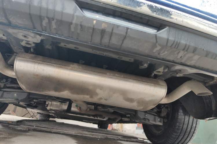 Used JAC Refine RF8 PHEV 2024 Zhiling Edition 1.5T 150KM Flagship Model – Lithium Iron Phosphate Chassis Rear