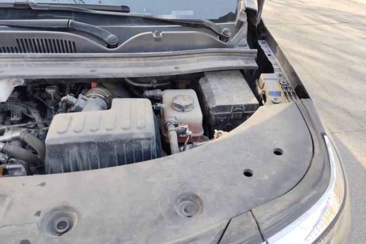Used JAC Refine RF8 PHEV 2024 Zhiling Edition 1.5T 150KM Flagship Model – Lithium Iron Phosphate Engine Bay Left