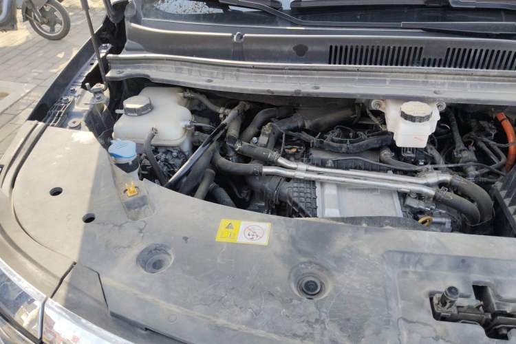 Used JAC Refine RF8 PHEV 2024 Zhiling Edition 1.5T 150KM Flagship Model – Lithium Iron Phosphate Engine Bay Right