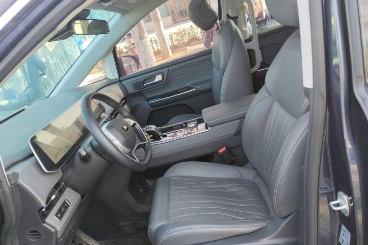 Used JAC Refine RF8 PHEV 2024 Zhiling Edition 1.5T 150KM Flagship Model – Lithium Iron Phosphate Left Front Seat