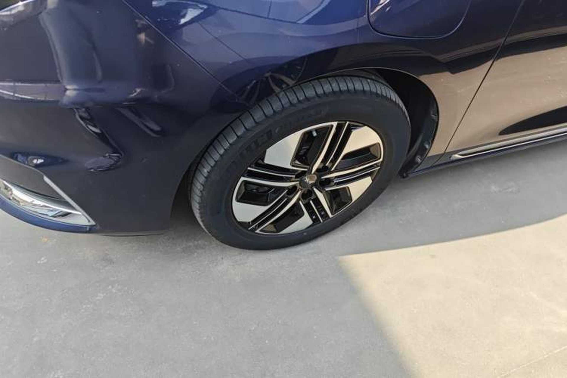 Used JAC Refine RF8 PHEV 2024 Zhiling Edition 1.5T 150KM Prestige Model – Lithium Iron Phosphate Left Front Wheel Hub