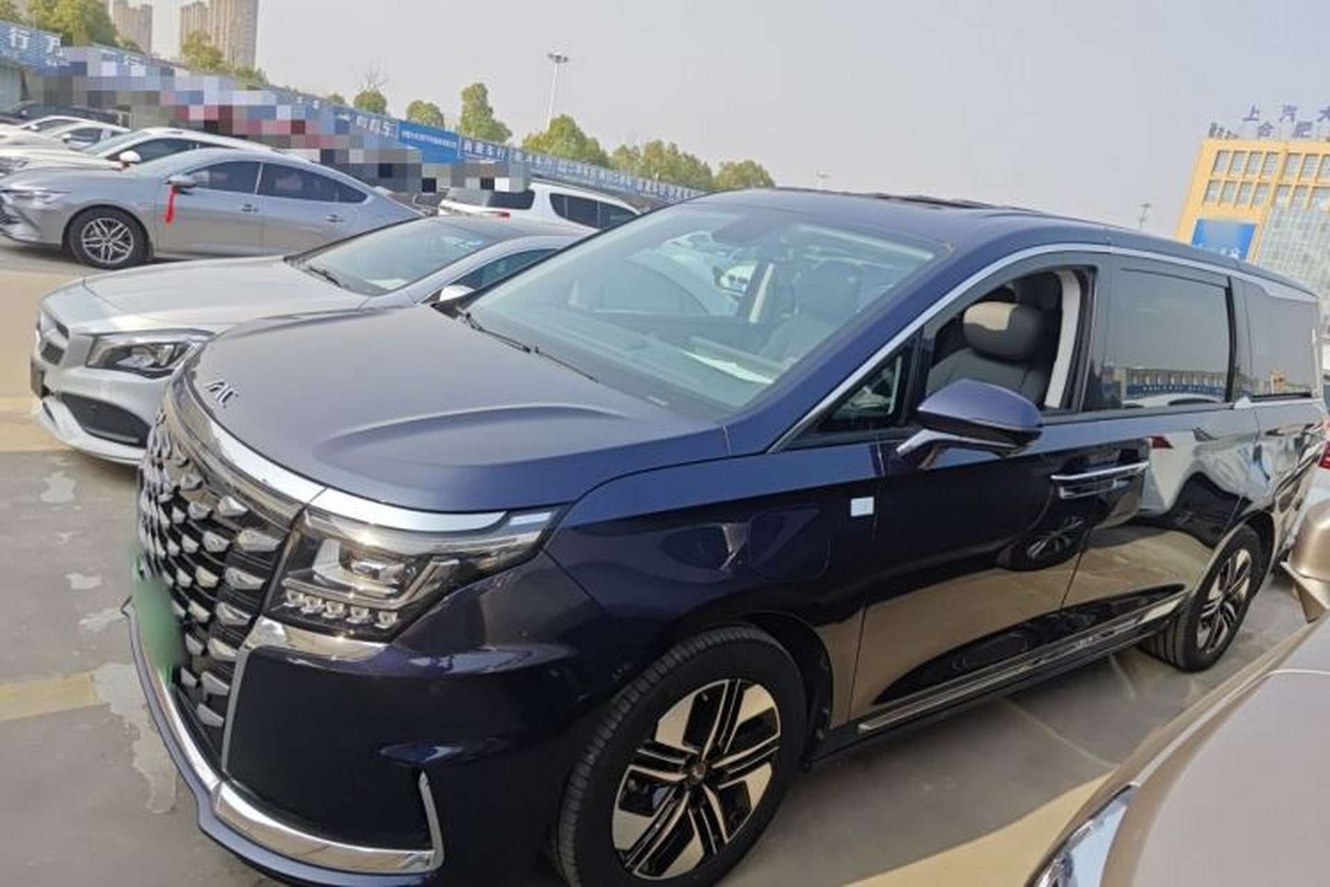 Used JAC Refine RF8 PHEV 2024 Zhiling Edition 1.5T 150KM Prestige Model – Lithium Iron Phosphate Left Side