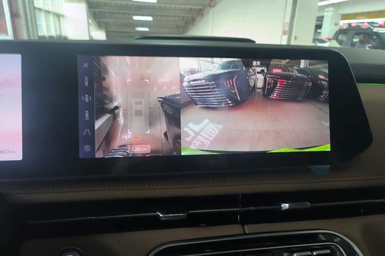 Used JAC Refine RF8 PHEV 2024 Zhiling Edition 1.5T 150KM Flagship Model – Lithium Iron Phosphate Audio And AC Panel