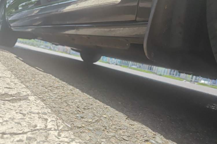 Used JAC Refine RF8 PHEV 2024 Zhiling Edition 1.5T 150KM Flagship Model – Lithium Iron Phosphate Chassis Front Right