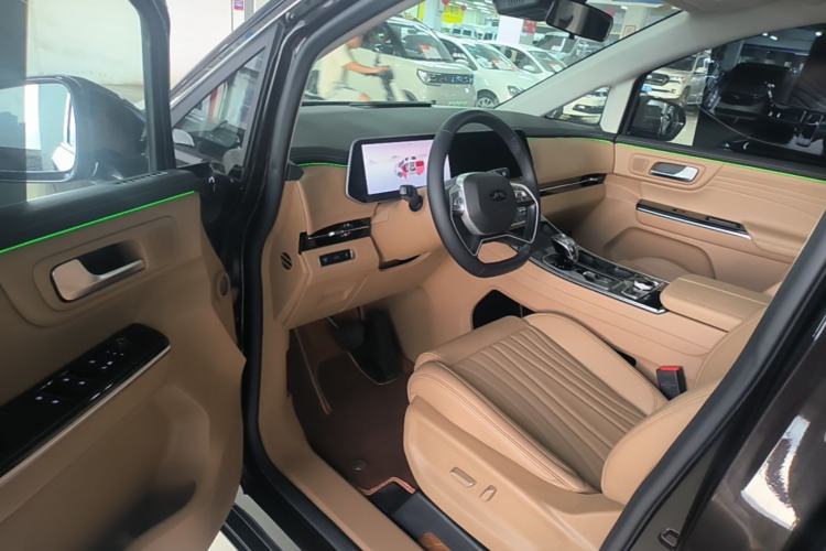 Used JAC Refine RF8 PHEV 2024 Zhiling Edition 1.5T 150KM Flagship Model – Lithium Iron Phosphate Driver Seat