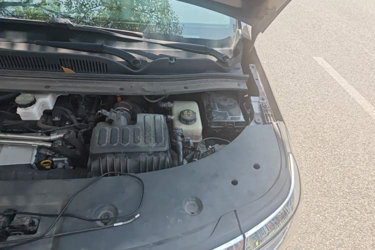 Used JAC Refine RF8 PHEV 2024 Zhiling Edition 1.5T 150KM Flagship Model – Lithium Iron Phosphate Engine Bay Left