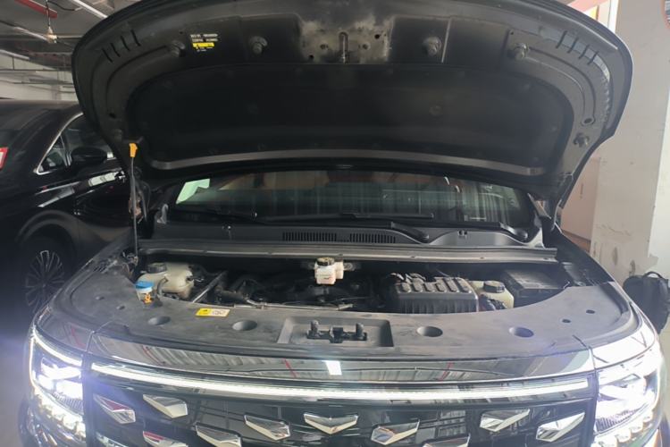 Used JAC Refine RF8 PHEV 2024 Zhiling Edition 1.5T 150KM Flagship Model – Lithium Iron Phosphate Engine Bay