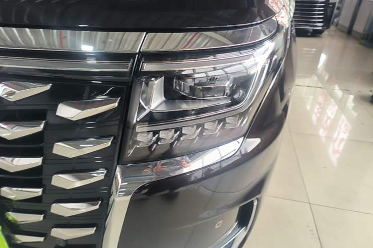 Used JAC Refine RF8 PHEV 2024 Zhiling Edition 1.5T 150KM Flagship Model – Lithium Iron Phosphate Left Front Headlight