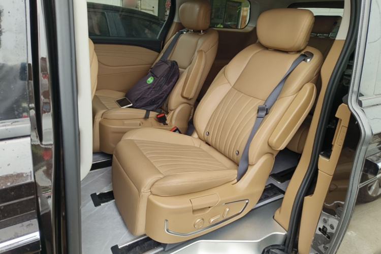 Used JAC Refine RF8 PHEV 2024 Hongmeng Edition 1.5T 150KM Flagship Model – Lithium Iron Phosphate Left Rear Seat