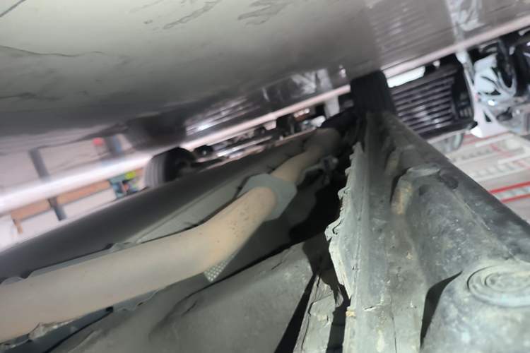 Used JAC Refine RF8 PHEV 2024 Zhiling Edition 1.5T 150KM Flagship Model – Lithium Iron Phosphate Right Side Sill