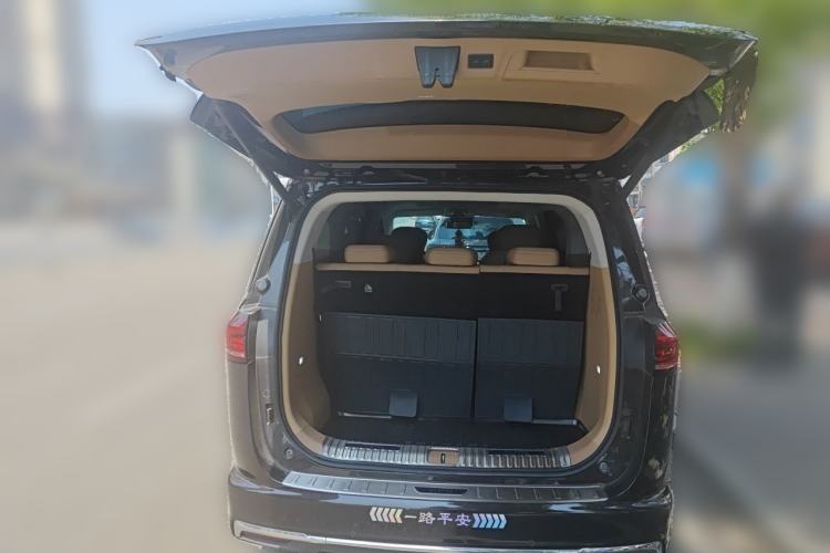 Used JAC Refine RF8 PHEV 2024 Zhiling Edition 1.5T 150KM Flagship Model – Lithium Iron Phosphate Trunk