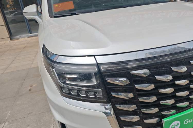 Used JAC Refine RF8 PHEV 2024 Hongmeng Edition 1.5T 150KM Flagship Model – Lithium Iron Phosphate Right Front Headlight