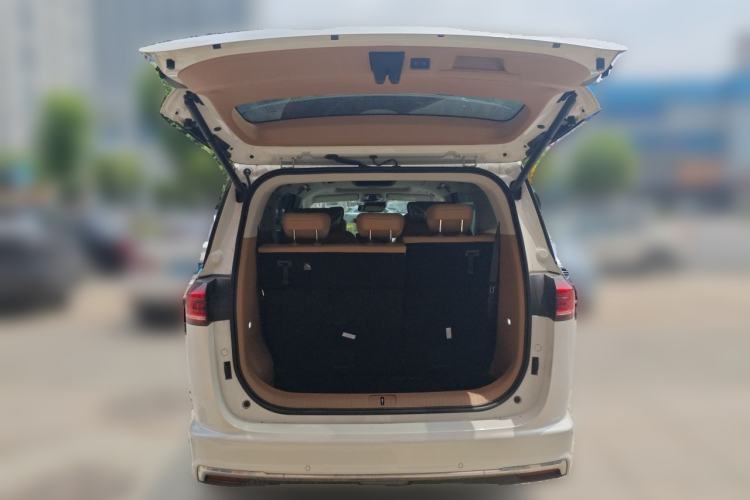 Used JAC Refine RF8 PHEV 2024 Hongmeng Edition 1.5T 150KM Flagship Model – Lithium Iron Phosphate Trunk