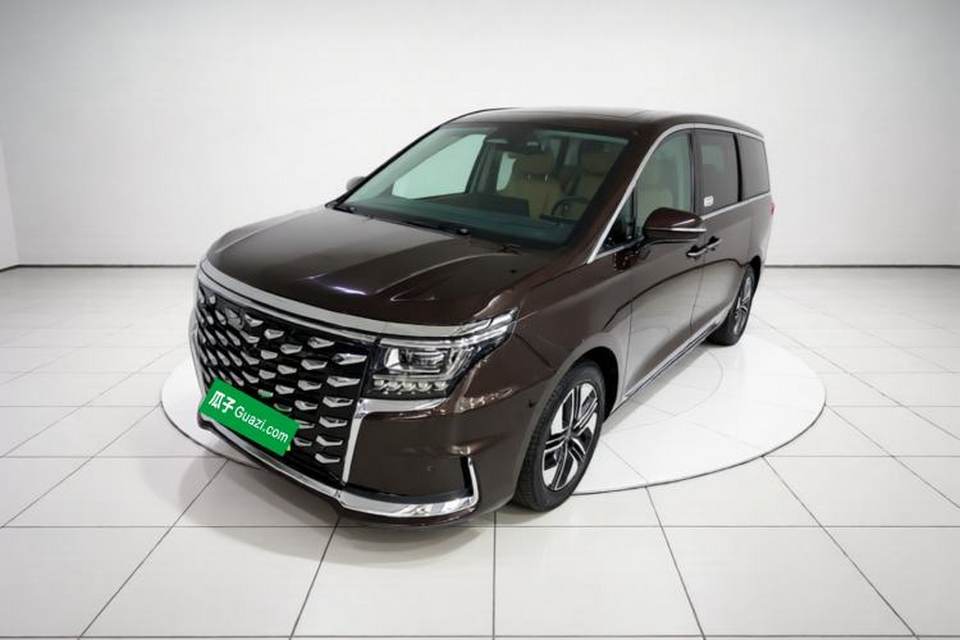 JAC Refine RF8 PHEV 2024
