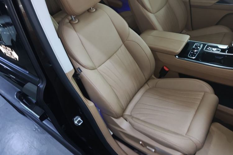 Used JAC Refine RF8 PHEV 2024 Hongmeng Edition 1.5T 150KM Flagship Model – Lithium Iron Phosphate Right Front Seat