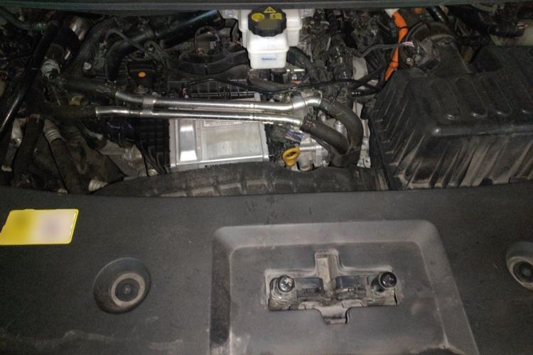Used JAC Refine RF8 PHEV 2024 Zhiling Edition 1.5T 150KM Glory Model Lithium Iron Phosphate Engine Bay