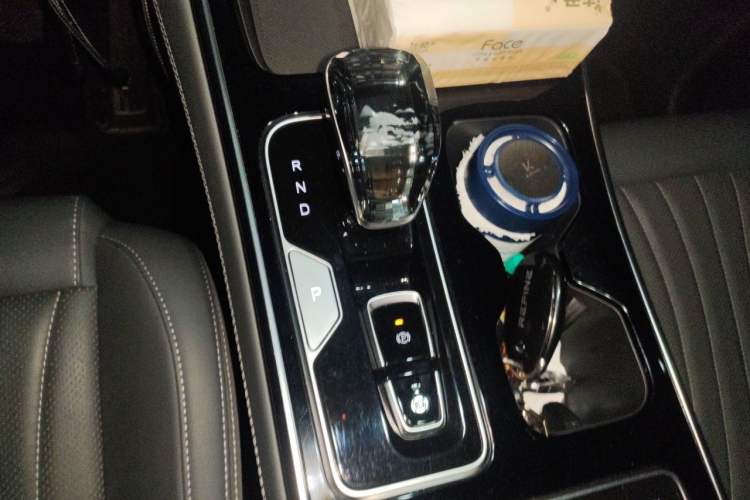 Used JAC Refine RF8 PHEV 2024 Zhiling Edition 1.5T 150KM Glory Model Lithium Iron Phosphate Gear Lever