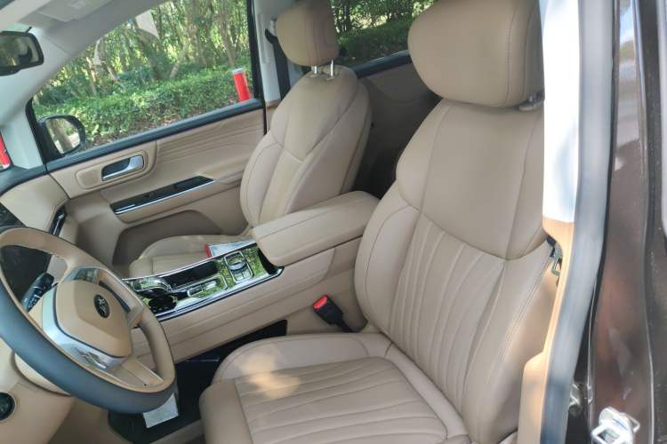Used JAC Refine RF8 PHEV 2024 Hongmeng Edition 1.5T 150KM Flagship Model – Lithium Iron Phosphate Left Front Seat