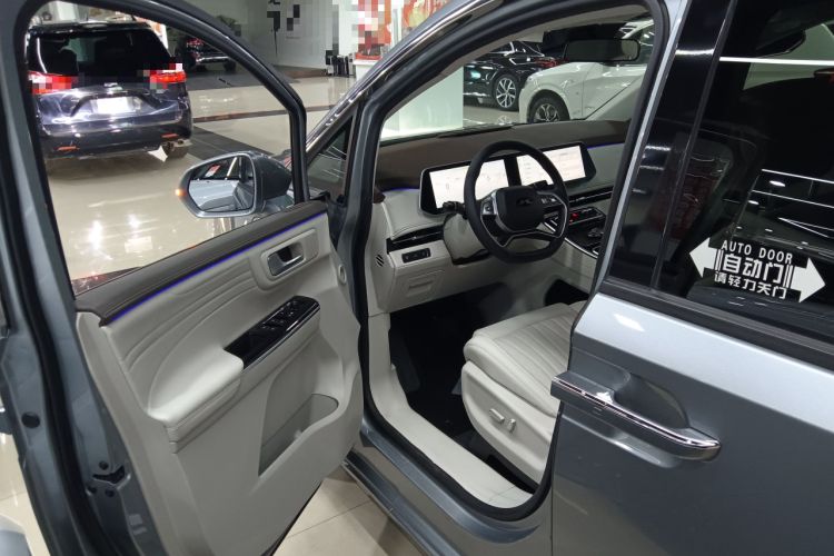 Used JAC Refine RF8 PHEV 2024 Zhiling Edition 1.5T 150KM Flagship Model – Lithium Iron Phosphate Driver Seat