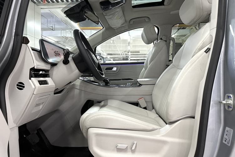 Used JAC Refine RF8 PHEV 2024 Zhiling Edition 1.5T 150KM Flagship Model – Lithium Iron Phosphate Interior 2
