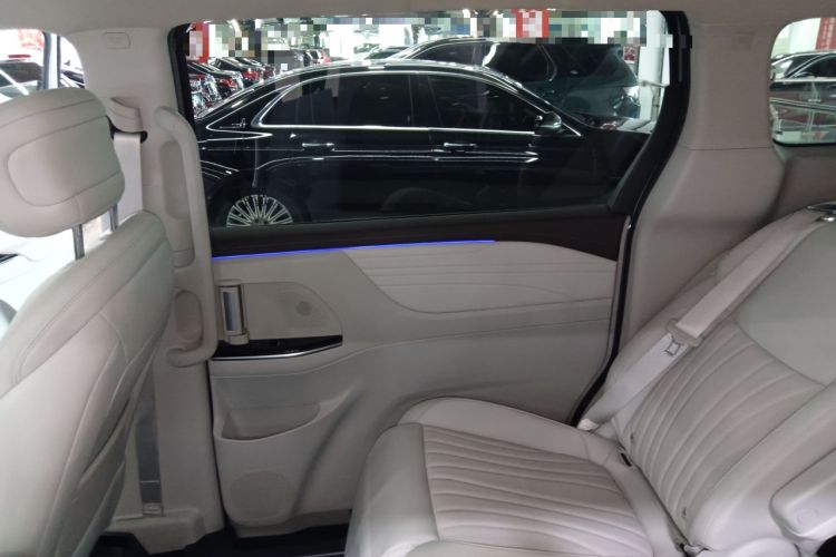 Used JAC Refine RF8 PHEV 2024 Zhiling Edition 1.5T 150KM Flagship Model – Lithium Iron Phosphate Right Rear Door Interior