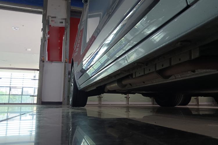 Used JAC Refine RF8 PHEV 2024 Zhiling Edition 1.5T 150KM Flagship Model – Lithium Iron Phosphate Right Side Sill