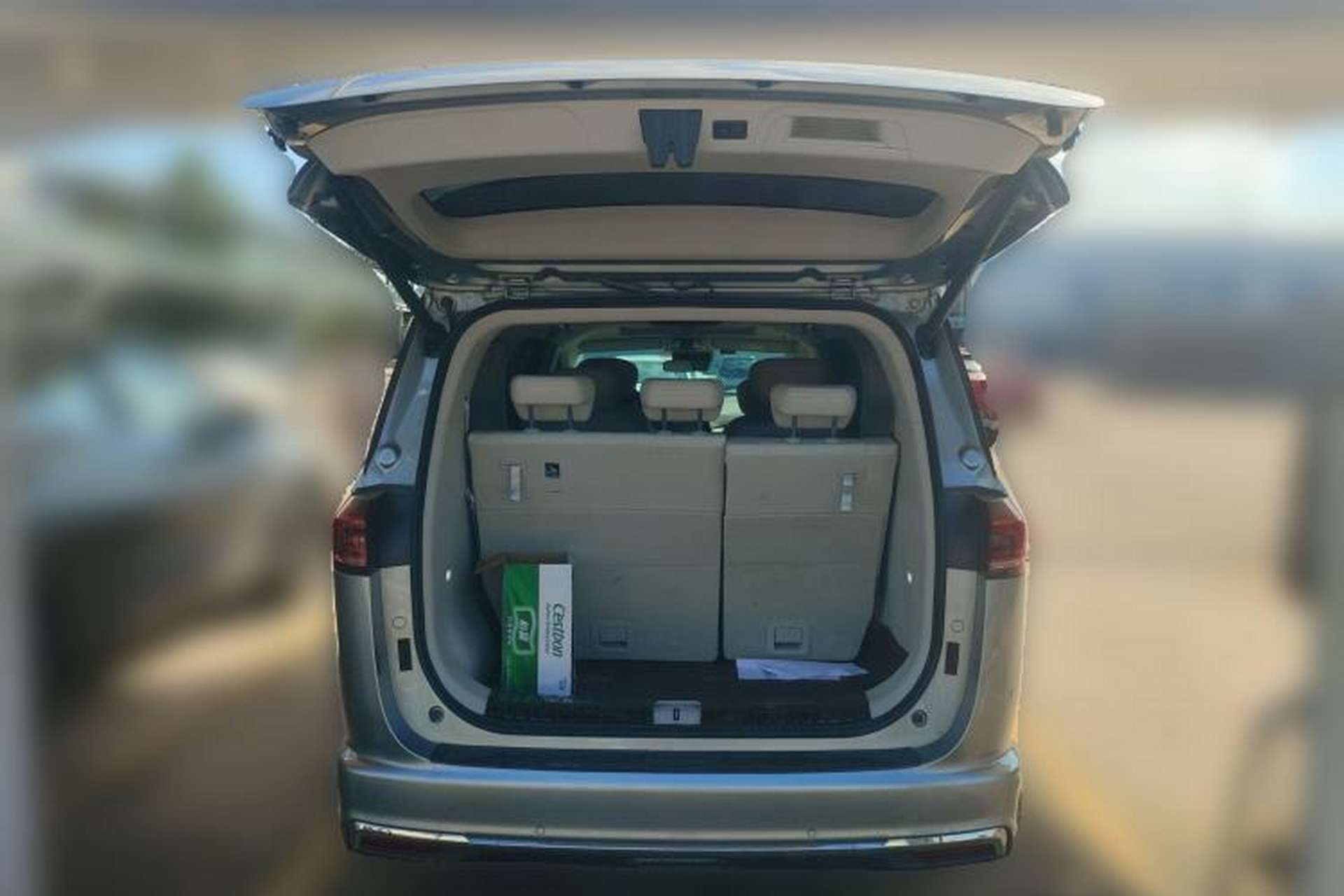 Used JAC Refine RF8 PHEV 2024 Zhiling Edition 1.5T 150KM Flagship Model – Lithium Iron Phosphate Trunk