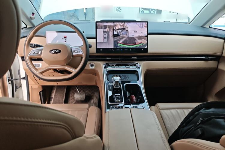 Used JAC Refine RF8 PHEV 2024 Hongmeng Edition 1.5T 150KM Flagship Model – Lithium Iron Phosphate Center Console