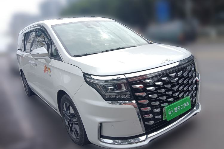Used JAC Refine RF8 PHEV 2024 Zhiling Edition 1.5T 150KM Flagship Model – Lithium Iron Phosphate Front Right 45 Deg