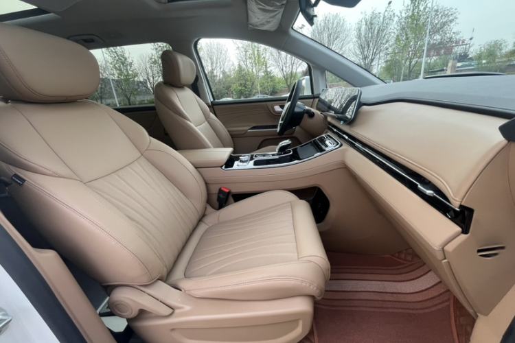 Used JAC Refine RF8 PHEV 2024 Zhiling Edition 1.5T 150KM Prestige Model – Lithium Iron Phosphate Interior 10