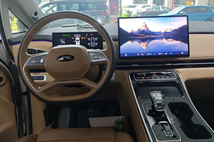 Used JAC Refine RF8 PHEV 2024 Hongmeng Edition 1.5T 150KM Flagship Model – Lithium Iron Phosphate Interior 2