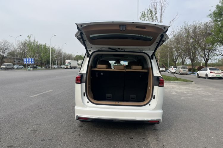 Used JAC Refine RF8 PHEV 2024 Zhiling Edition 1.5T 150KM Prestige Model – Lithium Iron Phosphate Interior 9