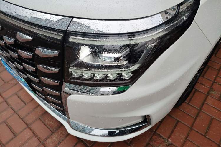 Used JAC Refine RF8 PHEV 2024 Hongmeng Edition 1.5T 150KM Flagship Model – Lithium Iron Phosphate Left Front Headlight