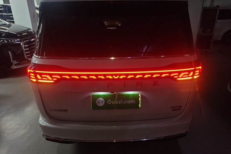 Used JAC Refine RF8 PHEV 2024 Zhiling Edition 1.5T 150KM Prestige Model – Lithium Iron Phosphate Rear