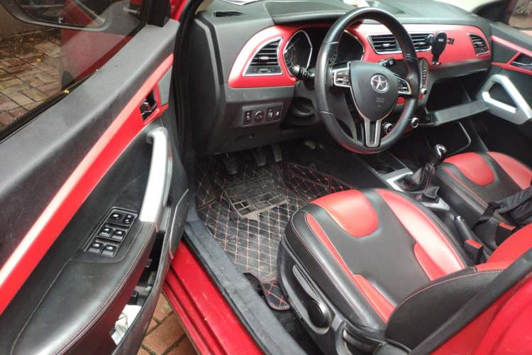 Used JAC Refine S2 2015 1.5L Manual Luxury Smart Model Driver Seat