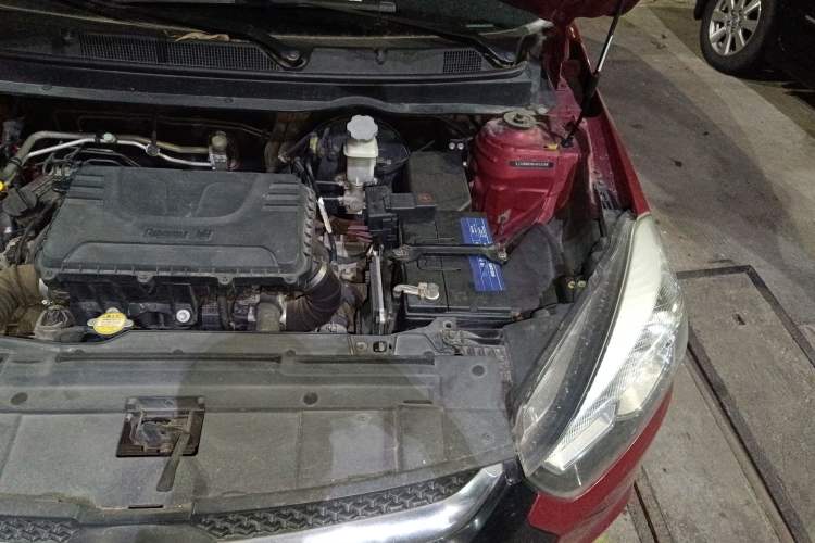 Used JAC Refine S2 2015 1.5L CVT Luxury Smart Version Engine Bay Left