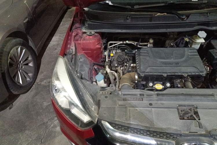 Used JAC Refine S2 2015 1.5L CVT Luxury Smart Version Engine Bay Right