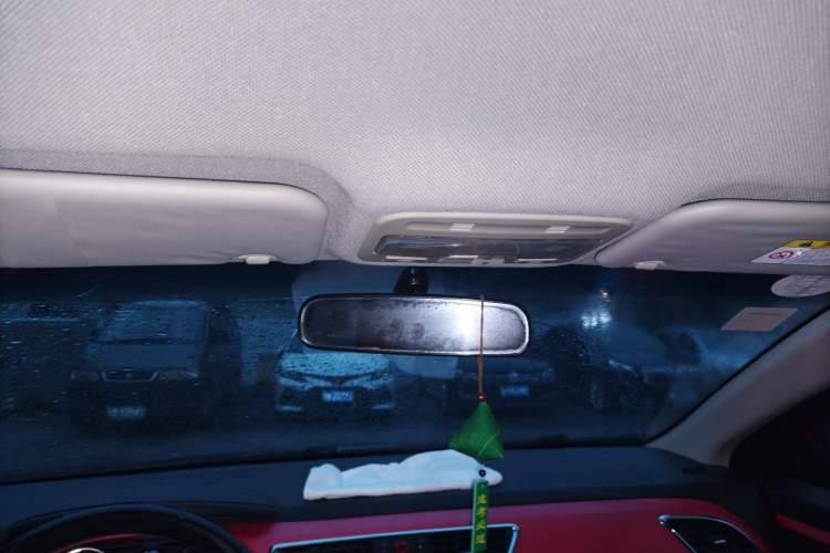 Used JAC Refine S2 2015 1.5L CVT Luxury Smart Version Headliner