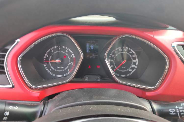 Used JAC Refine S2 2015 1.5L Manual Luxury Smart Model Instrument Cluster