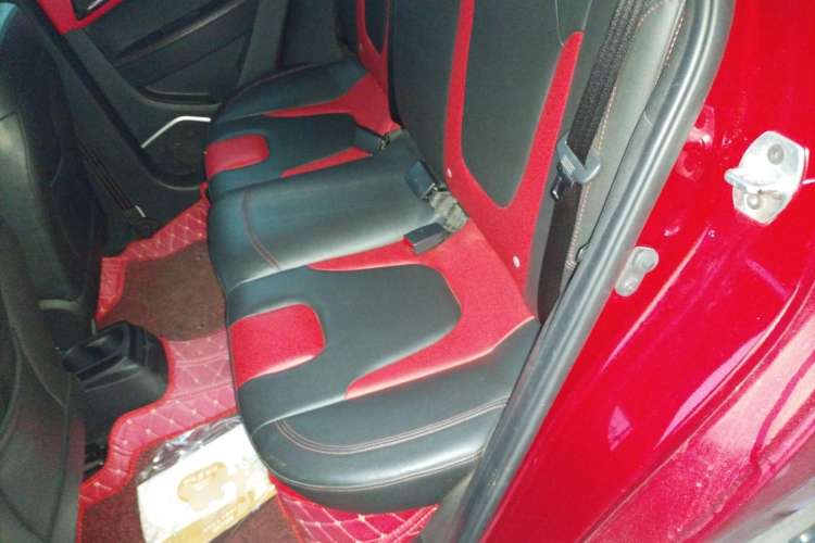 Used JAC Refine S2 2015 1.5L CVT Luxury Smart Version Left Rear Seat