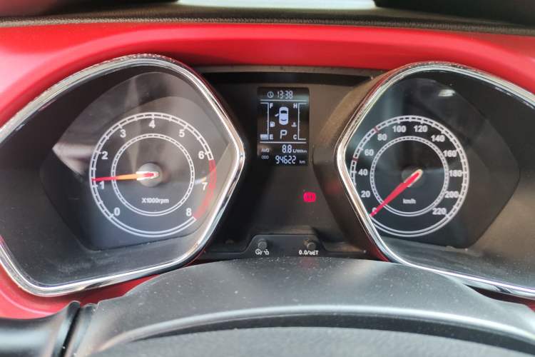 Used JAC Refine S2 2015 1.5L CVT Luxury Smart Version Odometer Close Up