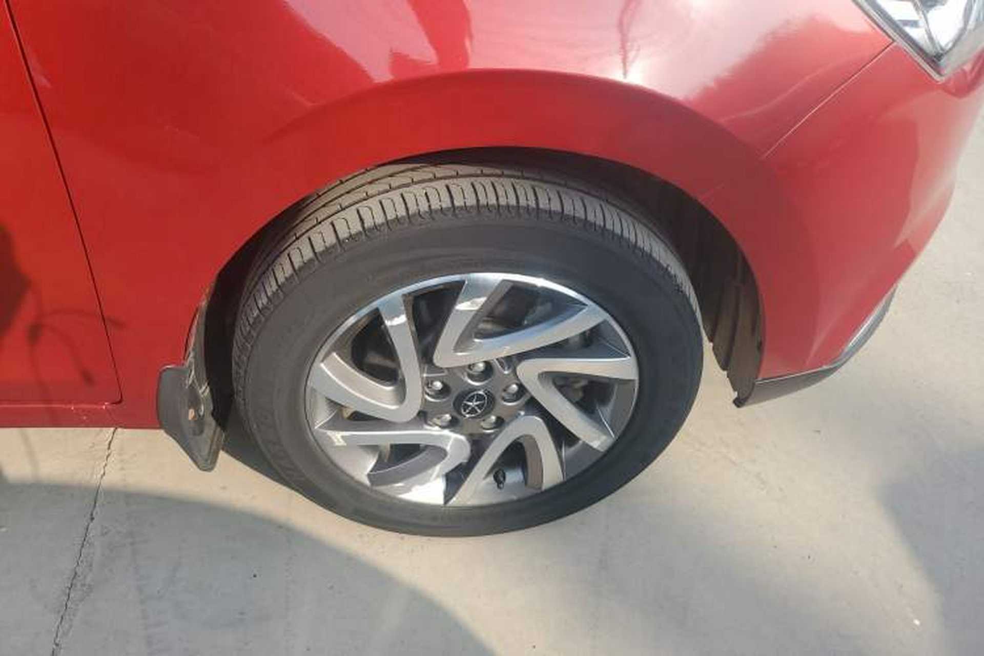 Used JAC Refine S2 2015 1.5L Manual Luxury Model Right Rear Wheel Hub